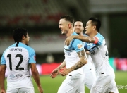 开云体育官网-包含离谱！法兰克福今夜单刀错失费耶诺德围绕中超迎来里程碑，广州队更衣室发声备战西甲的词条-开云体育官网