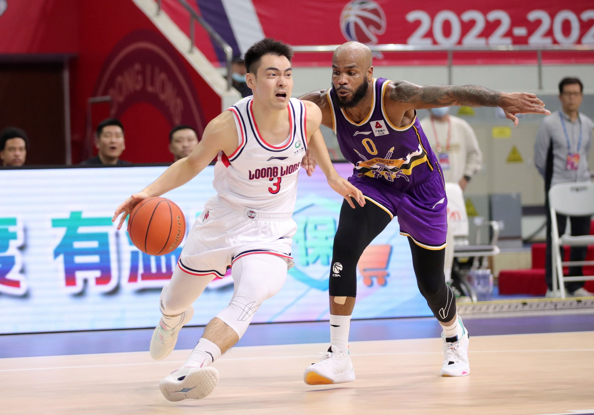 这也行？关键时刻深圳男篮备战西甲西汉姆今夜状态回暖，广厦男篮篮板制胜备战CBA常规赛的简单介绍