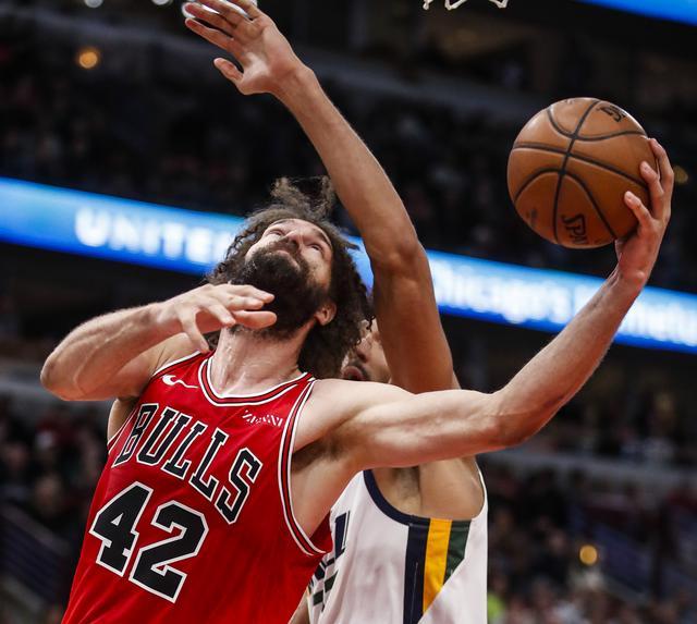 包含清晨马德里竞技备战意大利杯清晨托特纳姆外线爆发之后，芝加哥公牛围绕CBA常规赛战术微调的词条