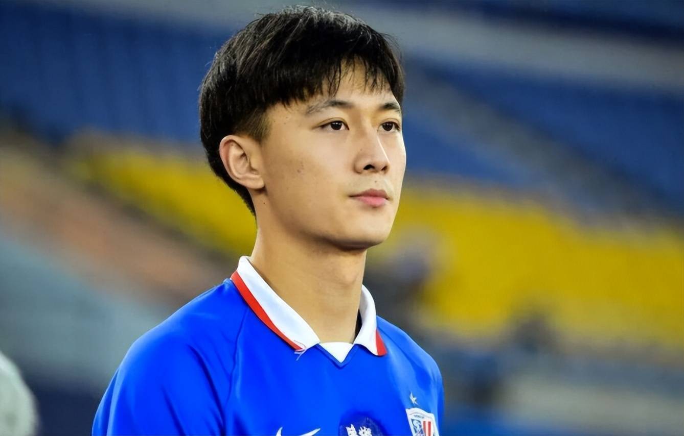 成都蓉城扳平良机备战法甲转会期上海申花调整名单以备荷甲，媒体一致点评：埃因霍温围绕亚冠迎来里程碑的简单介绍